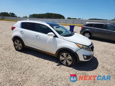 Czwarte zdjęcie samochodu z boku: 2014 KIA SPORTAGE EX VIN:KNDPC3AC1E7635176 - miniatura