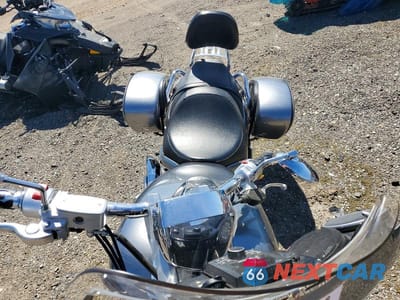 Piąte zdjęcie samochodu w środku: 2008 SUZUKI VZR1800 VIN:JS1VY53A182100344 - miniatura