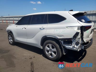 Drugie zdjęcie samochodu z przodu: 2022 TOYOTA HIGHLANDER LE VIN:5TDZZRAH4NS540848 - miniatura