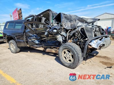 Czwarte zdjęcie samochodu z boku: 2003 CHEVROLET SILVERADO K1500 VIN:1GCEK19T33E111913 - miniatura