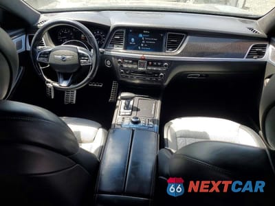 Zdjęcie 8 z 12 samochodu: 2018 GENESIS G80 SPORT VIN:KMHGN4JB5JU237547 - miniatura