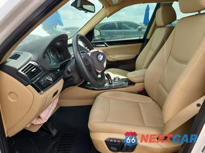 Zdjęcie 7 z 14 samochodu: 2017 BMW X3 SDRIVE28I VIN:5UXWZ7C34H0X42524 - miniatura