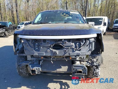 Piąte zdjęcie samochodu w środku: 2023 FORD F150 LIGHTNING PRO VIN:1FT6W1EV9PWG42582 - miniatura