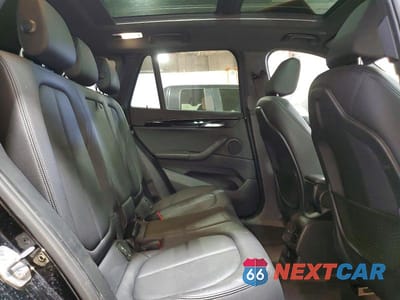 Zdjęcie 11 z 14 samochodu: 2018 BMW X1 XDRIVE28I VIN:WBXHT3C30J5L31766 - miniatura