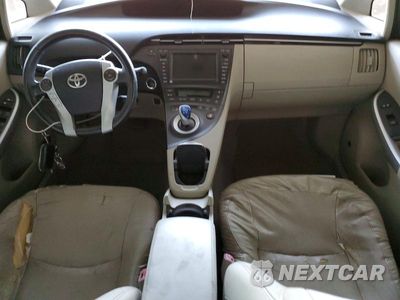 Zdjęcie 8 z 12 samochodu: 2010 TOYOTA PRIUS IV VIN:JTDKN3DU2A0043958 - miniatura