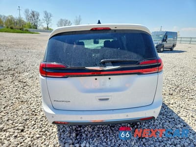 Zdjęcie 6 z 14 samochodu: 2023 CHRYSLER PACIFICA TOURING L VIN:2C4RC1BG7PR605776 - miniatura
