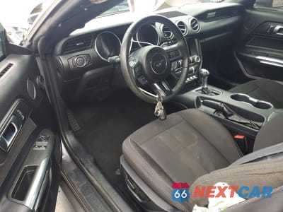 Zdjęcie 8 z 12 samochodu: 2021 FORD MUSTANG VIN:1FA6P8TH8M5102294 - miniatura