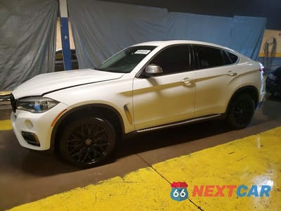 2015 BMW X6 XDRIVE50I 5UXKU6C5XF0F94310 - główne zdjęcie licytacji z USA - miniatura