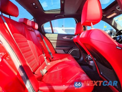 Zdjęcie 10 z 13 samochodu: 2022 ALFA ROMEO GIULIA SUPER VIN:ZARFAMBN5N7656867 - miniatura