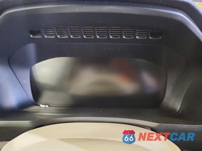 Zdjęcie 9 z 12 samochodu: 2016 VOLVO XC90 T6 VIN:YV4A22PKXG1016046 - miniatura