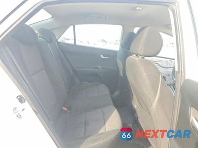 Zdjęcie 10 z 13 samochodu: 2018 KIA RIO S VIN:3KPA24AB5JE114820 - miniatura