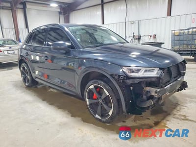 Czwarte zdjęcie samochodu z boku: 2018 AUDI Q5 PREMIUM PLUS VIN:WA1BNAFY2J2091009 - miniatura
