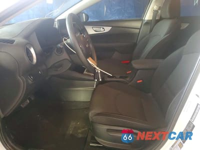 Zdjęcie 7 z 12 samochodu: 2024 KIA FORTE LX VIN:3KPF24AD0RE728483 - miniatura