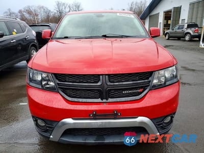 Piąte zdjęcie samochodu w środku: 2020 DODGE JOURNEY CROSSROAD VIN:3C4PDCGB4LT265720 - miniatura