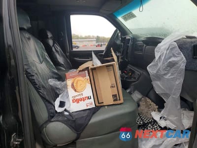 Zdjęcie 11 z 13 samochodu: 2002 CHEV EXPRESS G1500 VIN:1GBFG15R121243546 - miniatura