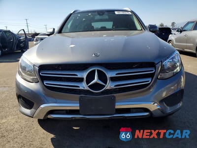 Piąte zdjęcie samochodu w środku: 2017 MERCEDES-BENZ GLC 300 VIN:WDC0G4JB4HF195753 - miniatura