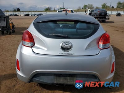 Zdjęcie 6 z 12 samochodu: 2012 HYUNDAI VELOSTER BASE VIN:KMHTC6AD2CU064283 - miniatura