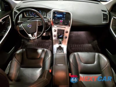 Zdjęcie 8 z 13 samochodu: 2017 VOLVO XC60 T5 DYNAMIC VIN:YV440MRRXH2015595 - miniatura