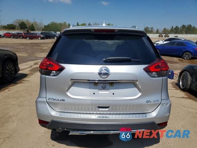 Zdjęcie 6 z 12 samochodu: 2018 NISSAN ROGUE SV VIN:KNMAT2MV7JP578747 - miniatura