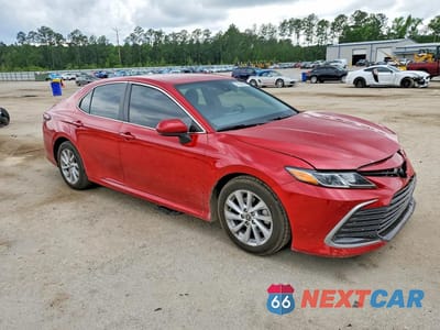Czwarte zdjęcie samochodu z boku: 2023 TOYOTA CAMRY LE VIN:4T1C11AK5PU103865 - miniatura