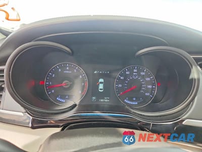 Zdjęcie 9 z 12 samochodu: 2015 KIA K900 LUXURY VIN:KNALW4D45F6018089 - miniatura