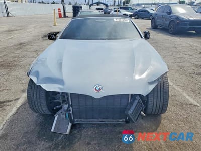 Piąte zdjęcie samochodu w środku: 2023 BMW M8 VIN:WBSDZ0C07PCK98437 - miniatura