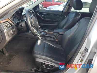 Zdjęcie 7 z 12 samochodu: 2013 BMW 328 I VIN:WBA3A5C50DF357659 - miniatura