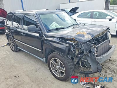 Czwarte zdjęcie samochodu z boku: 2009 JEEP PATRIOT LIMITED VIN:1J4FT48B19D183469 - miniatura