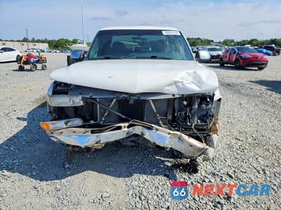 Piąte zdjęcie samochodu w środku: 2001 CHEVROLET SILVERADO C1500 VIN:2GCEC19T311233912 - miniatura