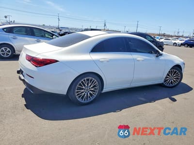 Trzecie zdjęcie samochodu z tyłu: 2020 MERCEDES-BENZ CLA 250 VIN:WDD5J4GB3LN069909 - miniatura