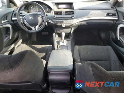 Zdjęcie 8 z 12 samochodu: 2011 HONDA ACCORD EX VIN:1HGCS1B73BA014495 - miniatura