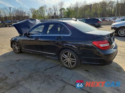 Drugie zdjęcie samochodu z przodu: 2013 MERCEDES-BENZ C 250 VIN:WDDGF4HB8DR259871 - miniatura