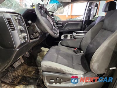 Zdjęcie 7 z 11 samochodu: 2018 GMC SIERRA K1500 VIN:3GTU2LEC1JG174494 - miniatura