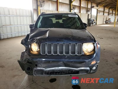 Piąte zdjęcie samochodu w środku: 2023 JEEP RENEGADE LATITUDE VIN:ZACNJDB1XPPP36154 - miniatura