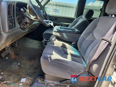 Zdjęcie 7 z 11 samochodu: 2004 GMC NEW SIERRA C1500 VIN:2GTEC19V541222870 - miniatura