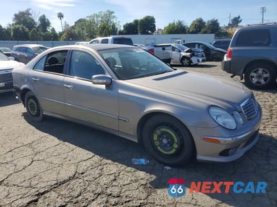 Czwarte zdjęcie samochodu z boku: 2006 MERCEDES-BENZ E 350 VIN:WDBUF56J96A827672 - miniatura