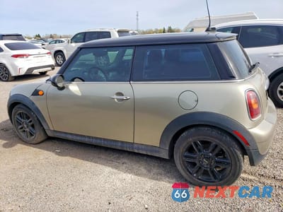 Drugie zdjęcie samochodu z przodu: 2008 MINI COOPER VIN:WMWMF33518TT65688 - miniatura