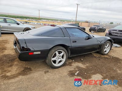 Trzecie zdjęcie samochodu z tyłu: 1990 CHEVROLET CORVETTE VIN:1G1YY2388L5104518 - miniatura