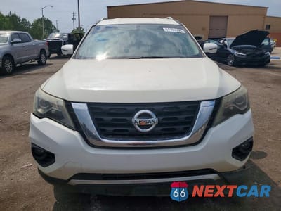 Piąte zdjęcie samochodu w środku: 2018 NISSAN PATHFINDER SL VIN:5N1DR2MM7JC608853 - miniatura