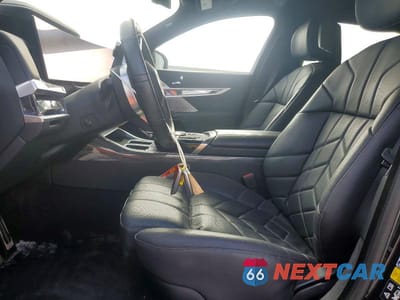 Zdjęcie 7 z 12 samochodu: 2023 BMW 760 XI VIN:WBA33EJ04PCM62938 - miniatura