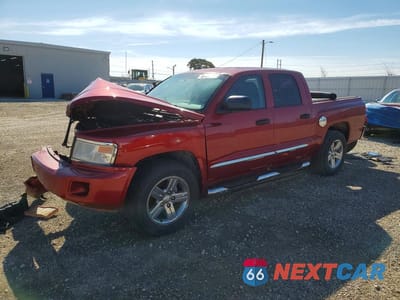 2008 DODGE DAKOTA QUAD LARAMIE 1D7HW58N48S550211 - główne zdjęcie licytacji z USA - miniatura