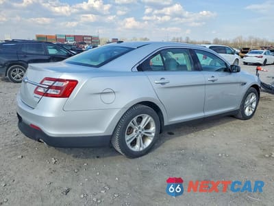 Trzecie zdjęcie samochodu z tyłu: 2018 FORD TAURUS SE VIN:1FAHP2D84JG136446 - miniatura