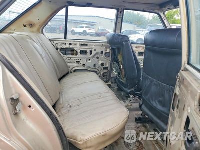 Zdjęcie 10 z 13 samochodu: 1982 BMW 5 SERIES VIN:WBADK7309F9356805 - miniatura
