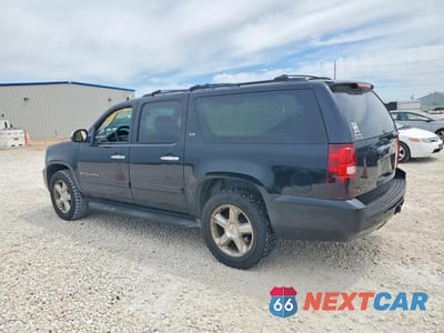 Drugie zdjęcie samochodu z przodu: 2007 CHEVROLET SUBURBAN K1500 VIN:1GNFK16Y17R365159 - miniatura