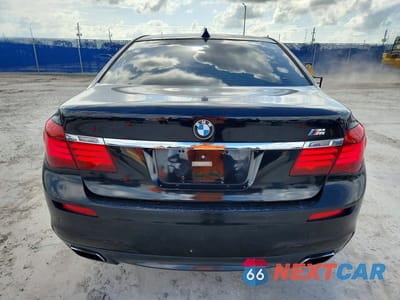 Zdjęcie 6 z 12 samochodu: 2015 BMW 740 I VIN:WBAYA6C54FD826732 - miniatura