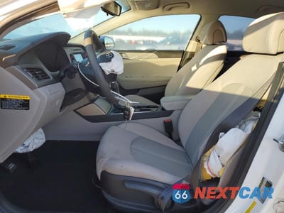 Zdjęcie 7 z 12 samochodu: 2016 HYUNDAI SONATA SE VIN:5NPE24AF8GH381426 - miniatura