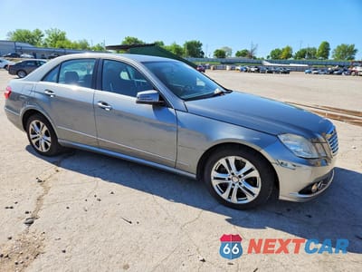 Czwarte zdjęcie samochodu z boku: 2011 MERCEDES-BENZ E 350 4MATIC VIN:WDDHF8HB2BA431335 - miniatura