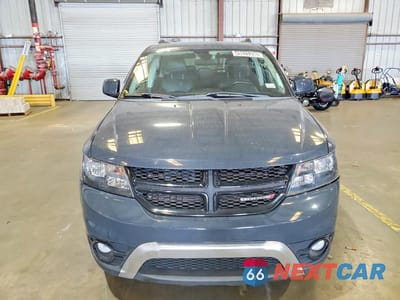Piąte zdjęcie samochodu w środku: 2018 DODGE JOURNEY CROSSROAD VIN:3C4PDCGB8JT506756 - miniatura
