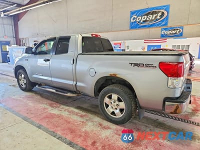 Drugie zdjęcie samochodu z przodu: 2010 TOYOTA TUNDRA DOUBLE CAB SR5 VIN:5TFUY5F1XAX158037 - miniatura
