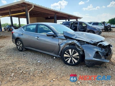 Czwarte zdjęcie samochodu z boku: 2022 NISSAN ALTIMA SV VIN:1N4BL4DV6NN352111 - miniatura